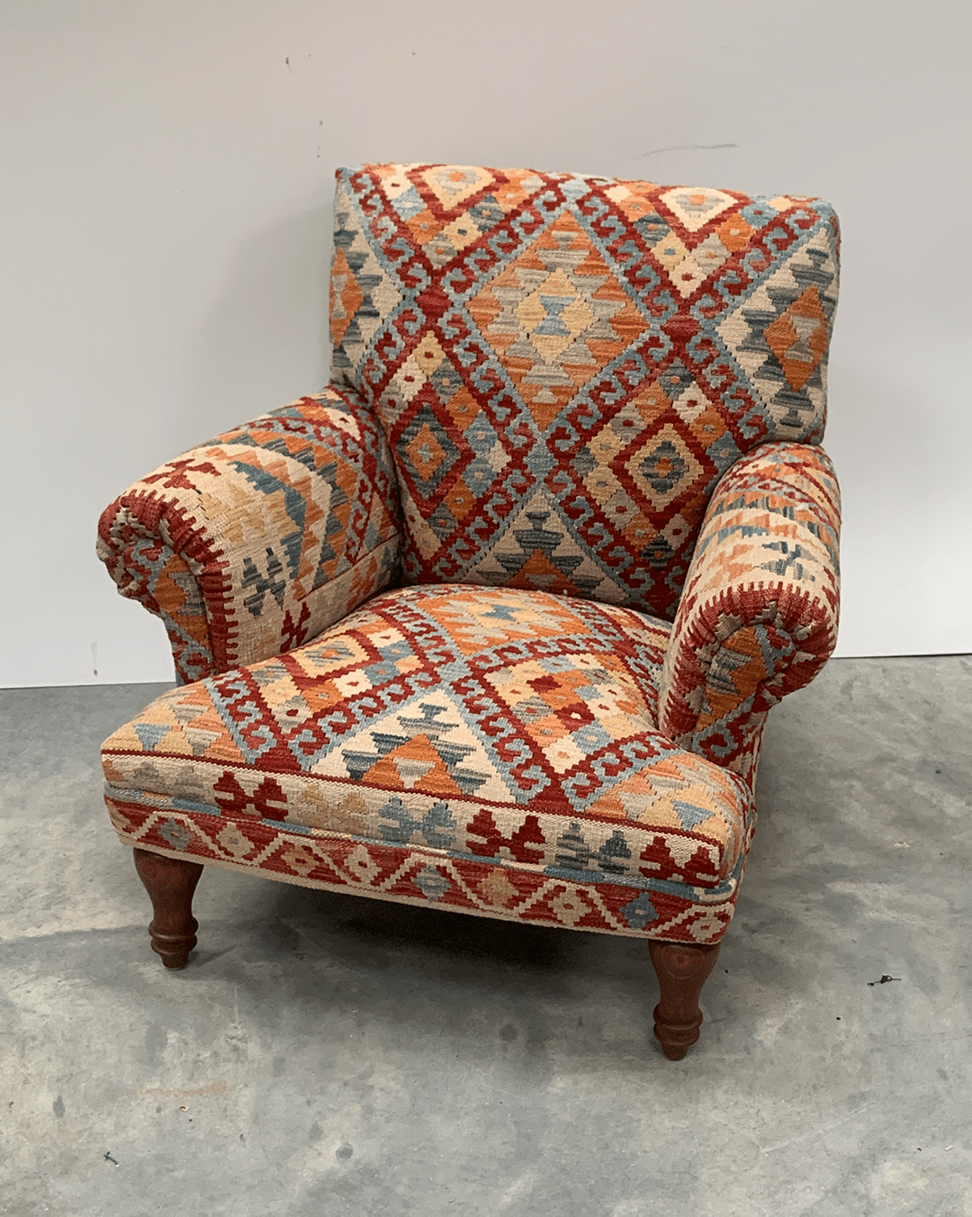 Antalya Armchair - kilimfurniture