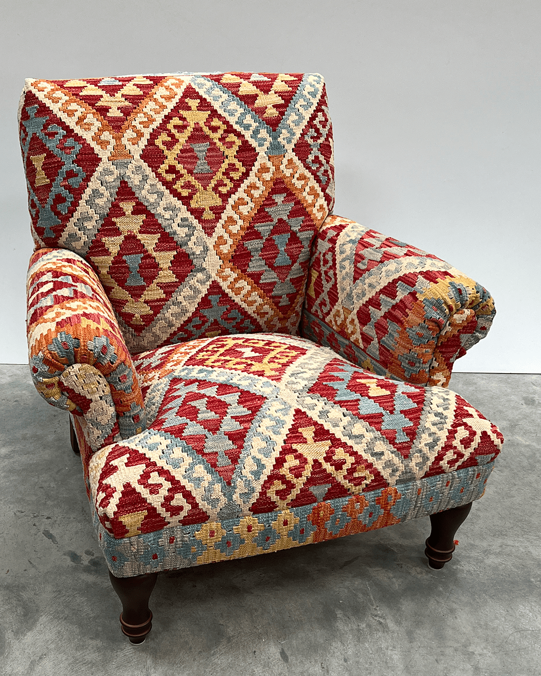 Antalya Armchair - kilimfurniture