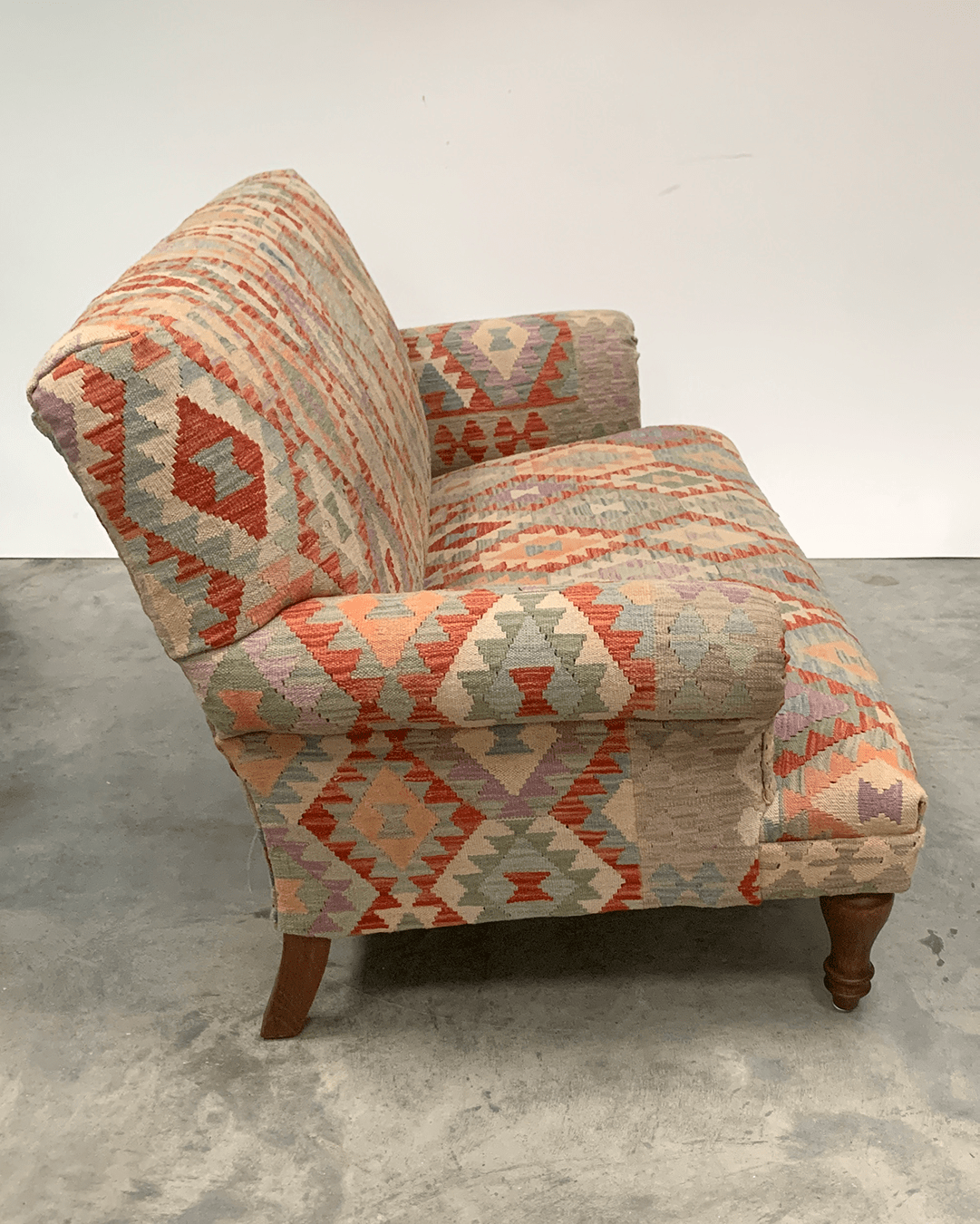Antalya Sofa - kilimfurniture