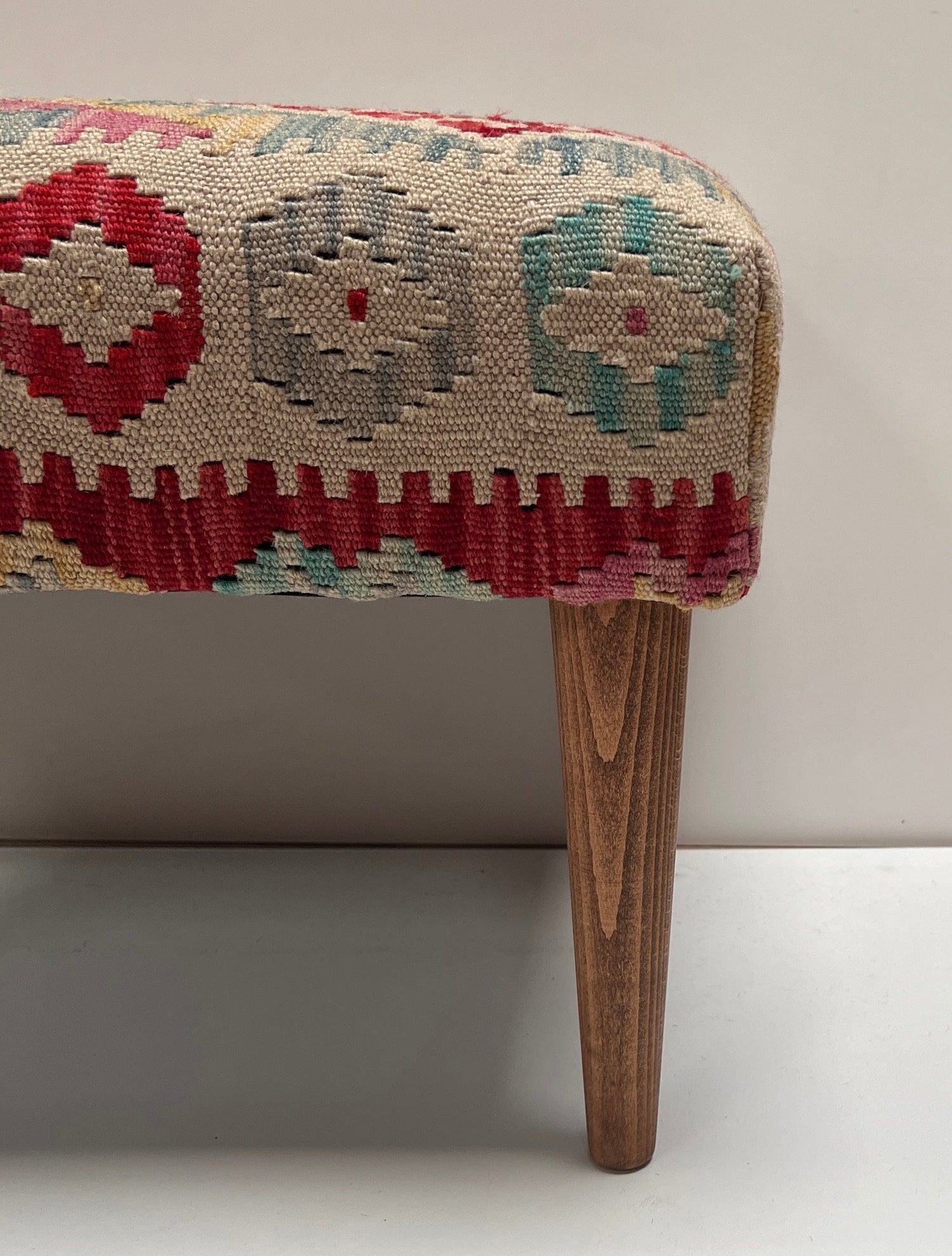 Tapered round medium brown leg - kilimfurniture