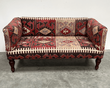Load image into Gallery viewer, Izmir Sofa