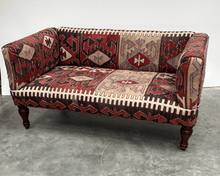 Load image into Gallery viewer, Izmir Sofa